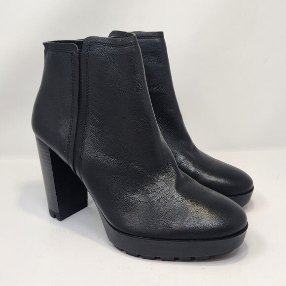 Kenneth Cole Justin Lug Sole Chelsea Ankle Boots Women Size 11 Black Leather - Picture 1 of 9